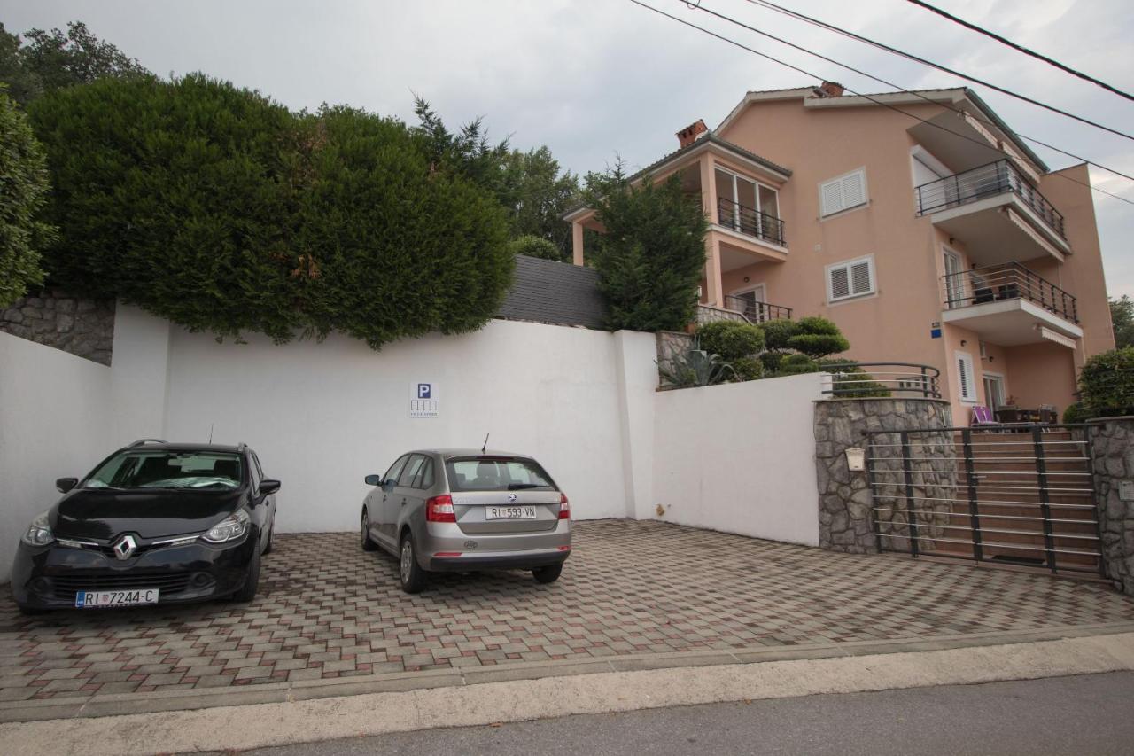 Apartments Villa Adore Ičići Exterior foto